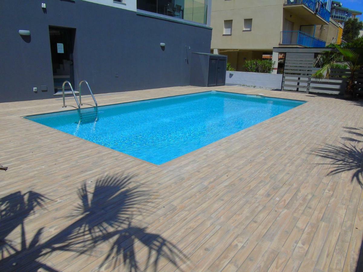 Proche Avec Piscine Apartamento